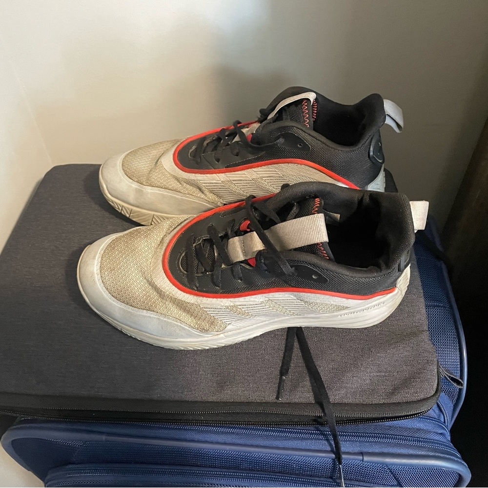 Puma Athletic Shoes in Black, Red, and Cream